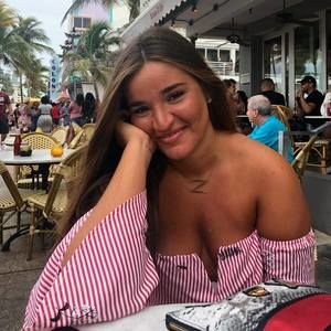 Meet your Posher, Natalia